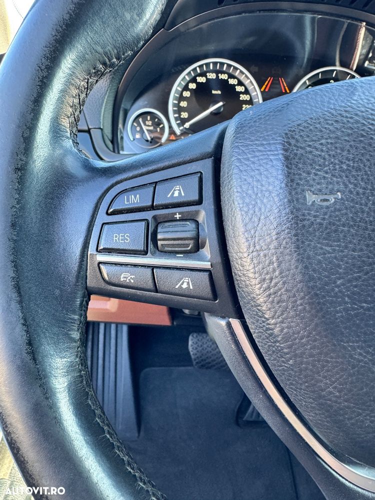 BMW Seria 5 525d xDrive AT - 21