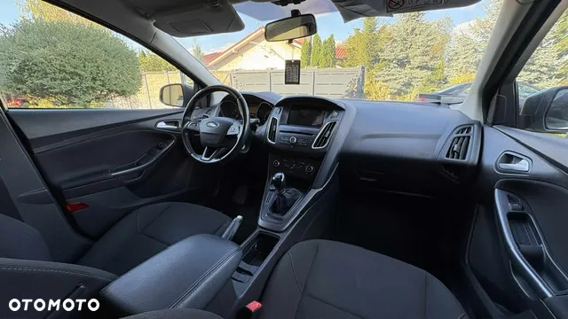 Ford Focus 1.6 SYNC Edition - 4