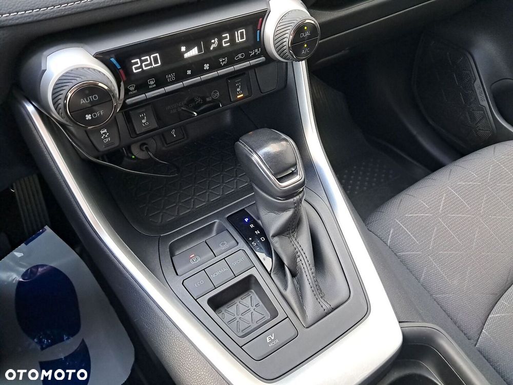 Toyota RAV4 2.5 Hybrid Comfort 4x2 - 24