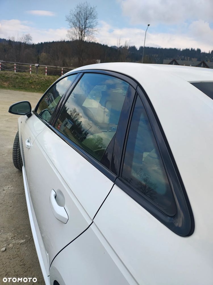Audi A4 Limousine 2.0 TFSI quattro S tronic design - 30