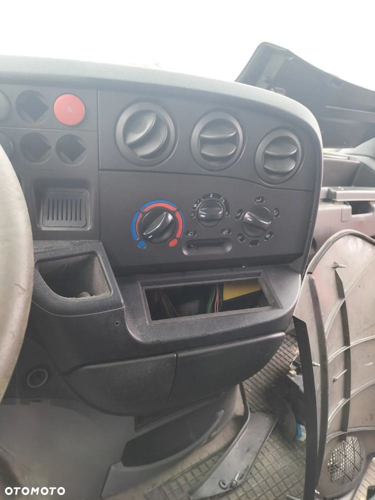 IVECO DAILY III DRZWI PRZOD FOTEL KIEROWNICA - 17