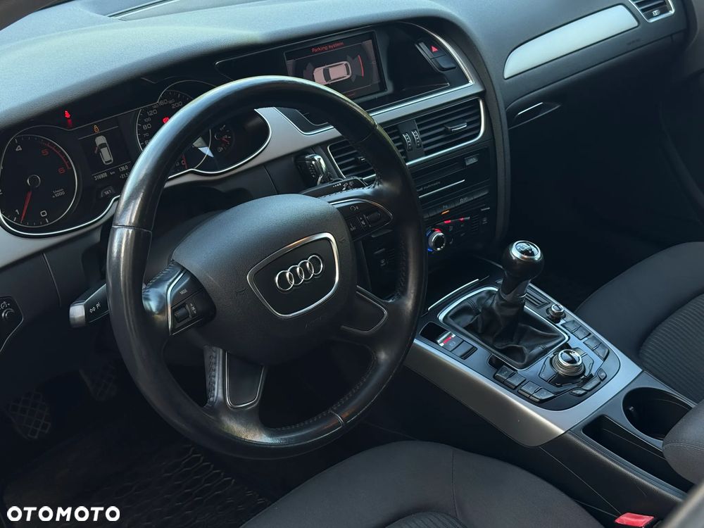 Audi A4 Avant - 8