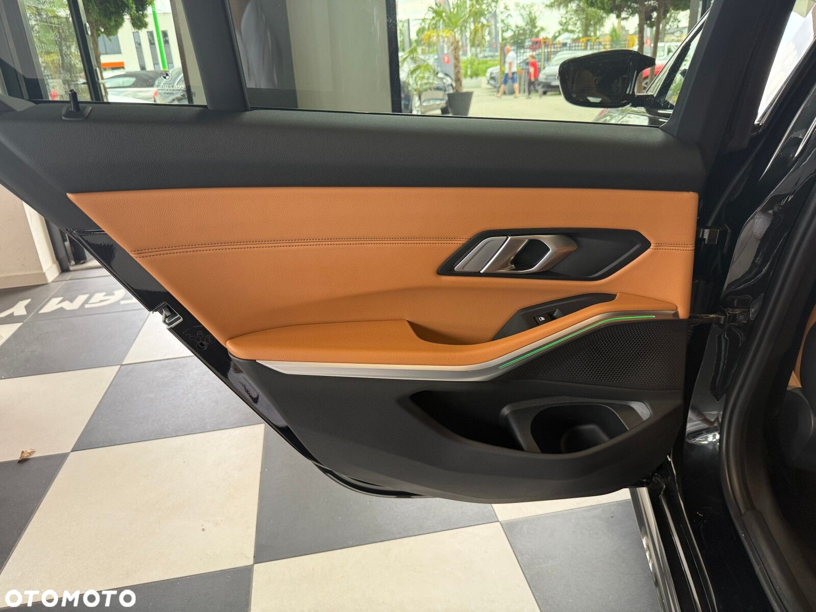 BMW Seria 3 - 12
