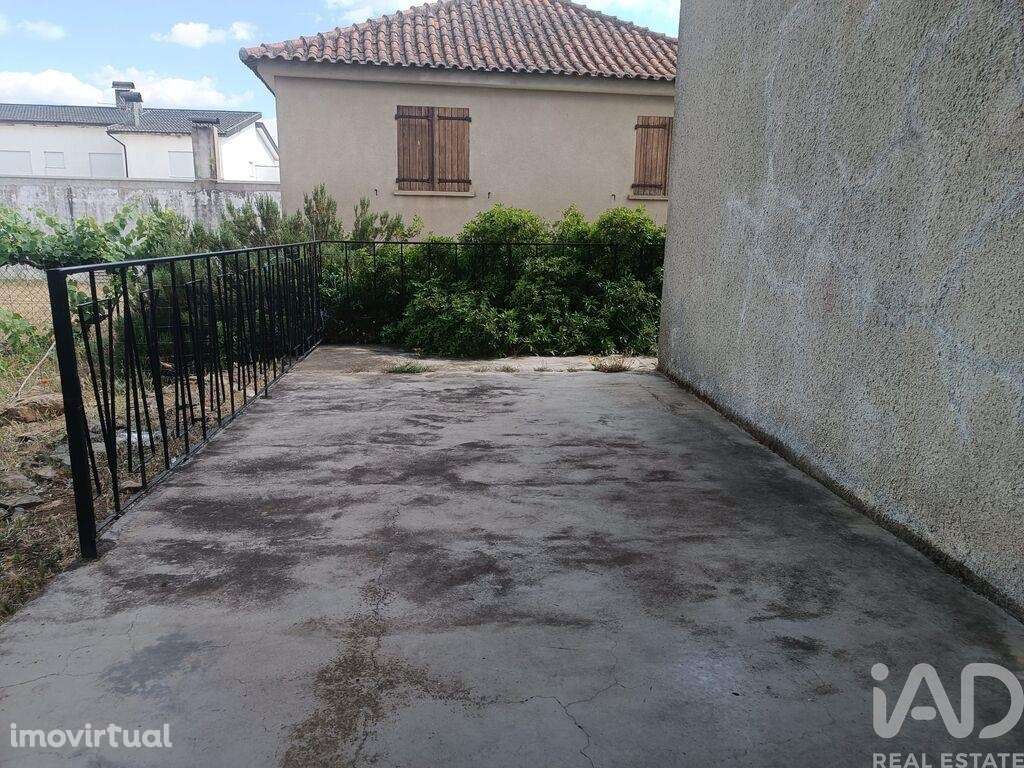Moradia isolada T6 em Remondes e Soutelo de 301,42 m2 - Grande imagem: 2/24
