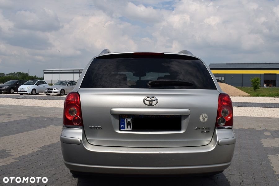 Toyota Avensis 2.0 D-4D Sol plus+NAVI - 4