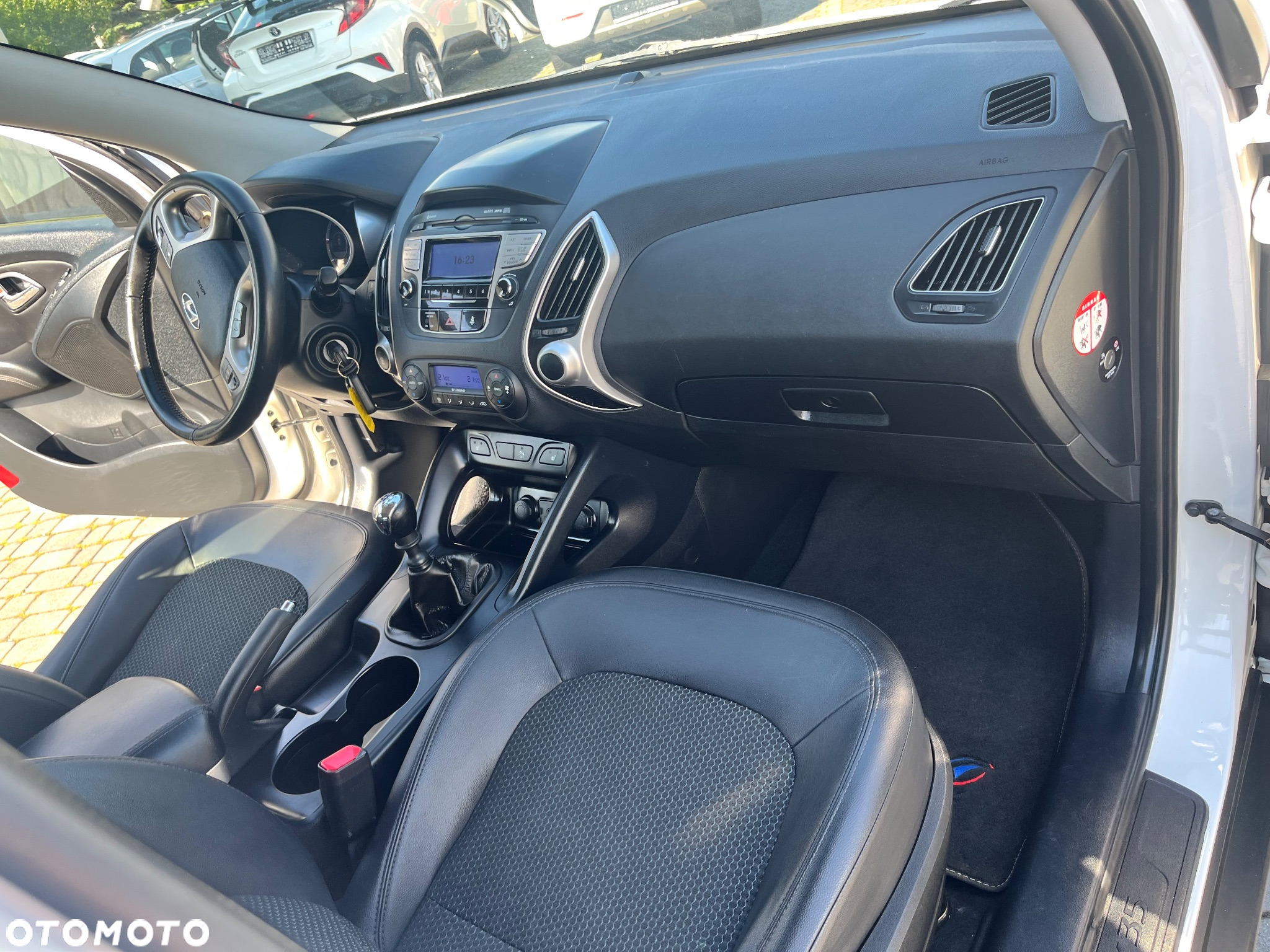 Hyundai ix35 1.7 CRDi 2WD blue Comfort - 20