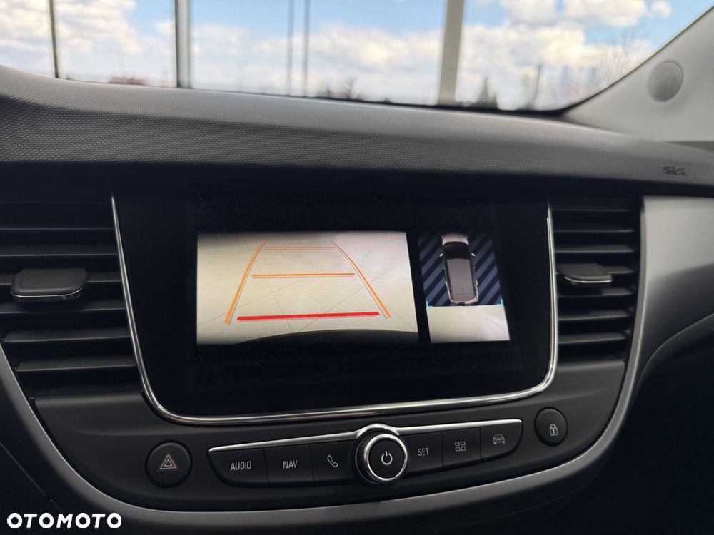 Opel Crossland X - 36