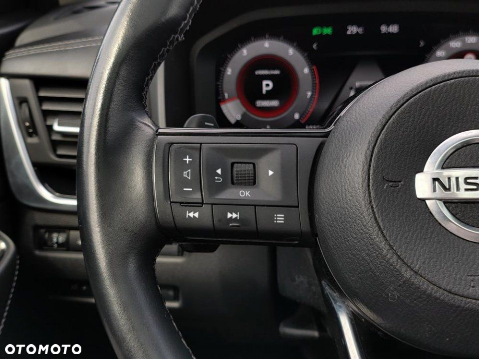 Nissan Qashqai 1.3 DIG-T N-Connecta DCT - 20