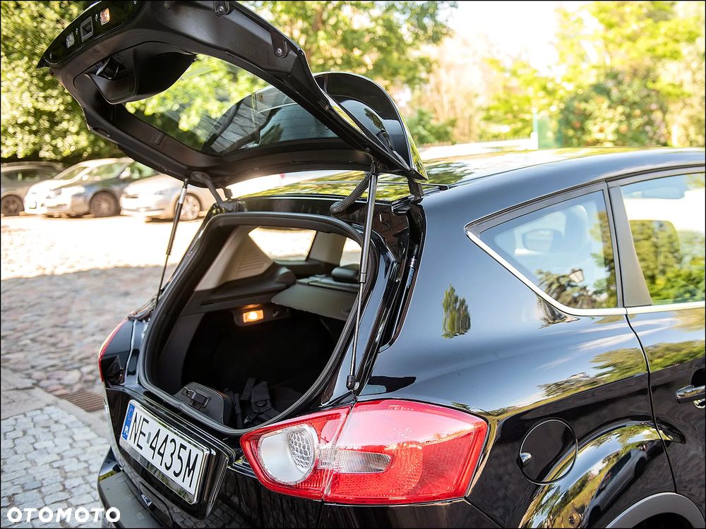 Ford Kuga - 12