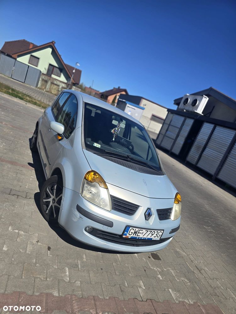 Renault Modus - 2