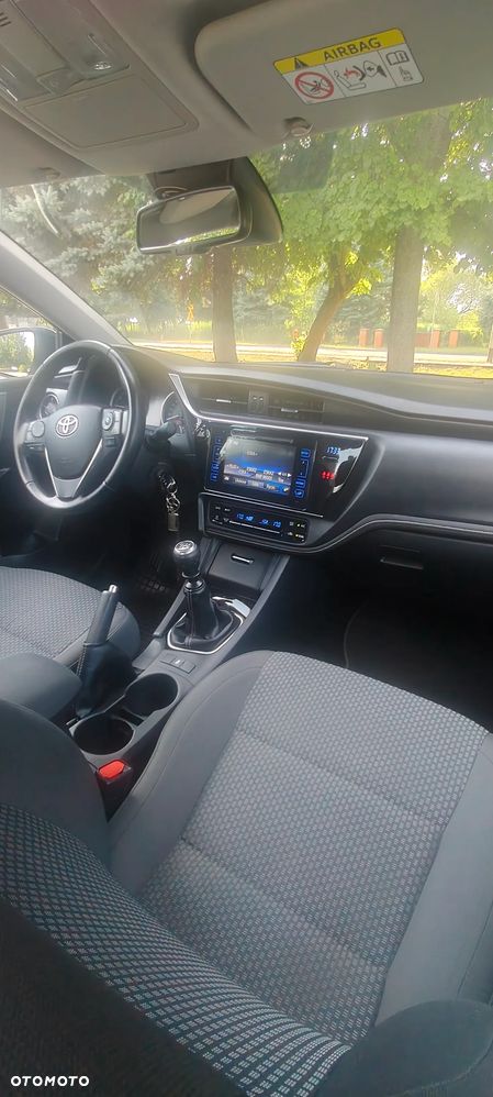 Toyota Corolla 1.6 Comfort - 13