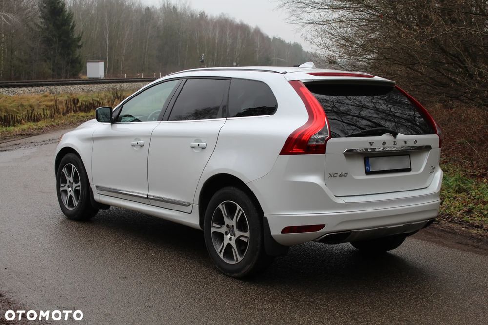 Volvo XC 60 T6 AWD Momentum - 7