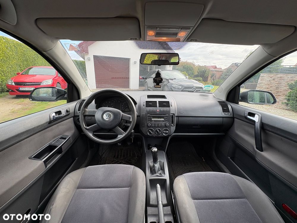 Volkswagen Polo - 16