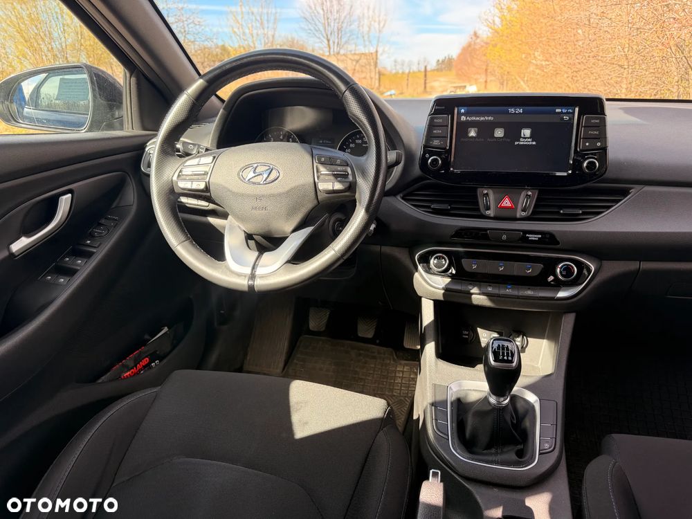 Hyundai i30 1.4 GO - 17