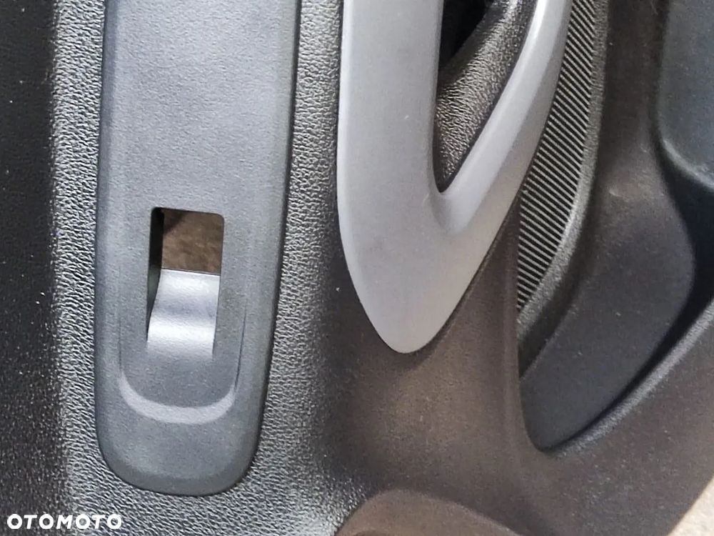 TOYOTA PROACE CITY od 2017r Fotele Kanapa Boczki - 7