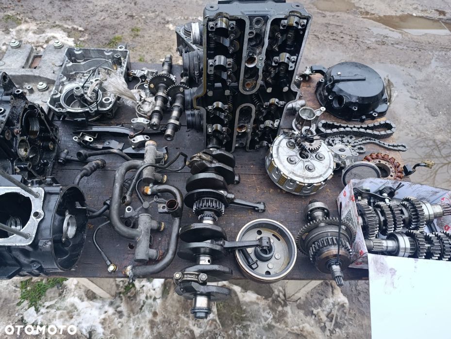 Części silnika Kawasaki GPZ 600 GPX ZX600A głowica cylinder wał E3 - 5