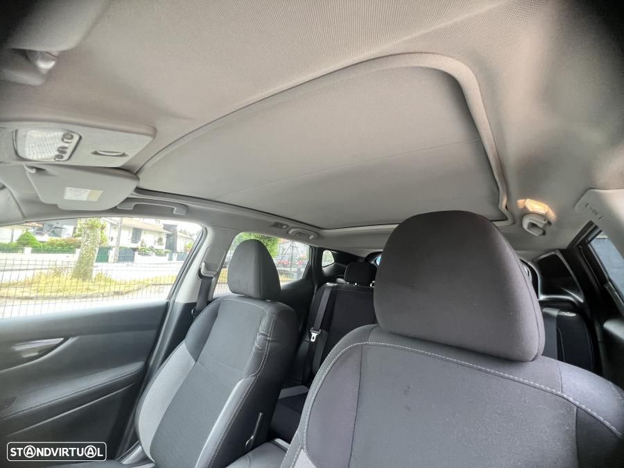 Nissan Qashqai 1.5 dCi N-Connecta - 26