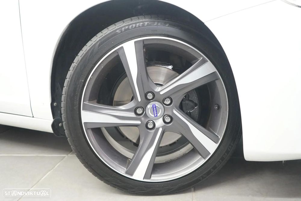 Volvo V60 1.6 D2 R-Design - 9