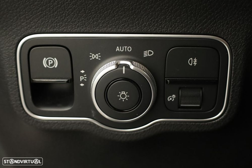 Mercedes-Benz EQB 250+ AMG Line - 19
