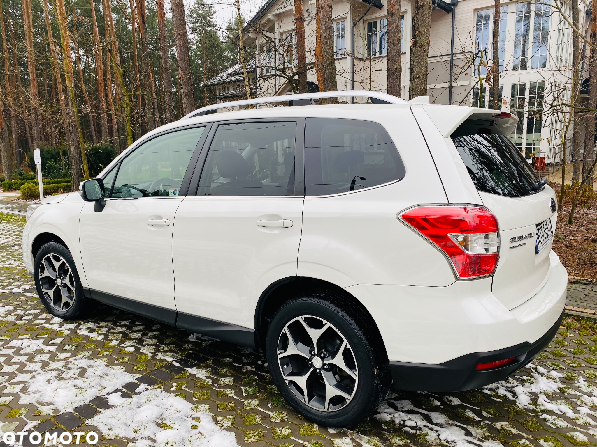 Subaru Forester 2.0XT Platinum Lineartronic EU6 - 2