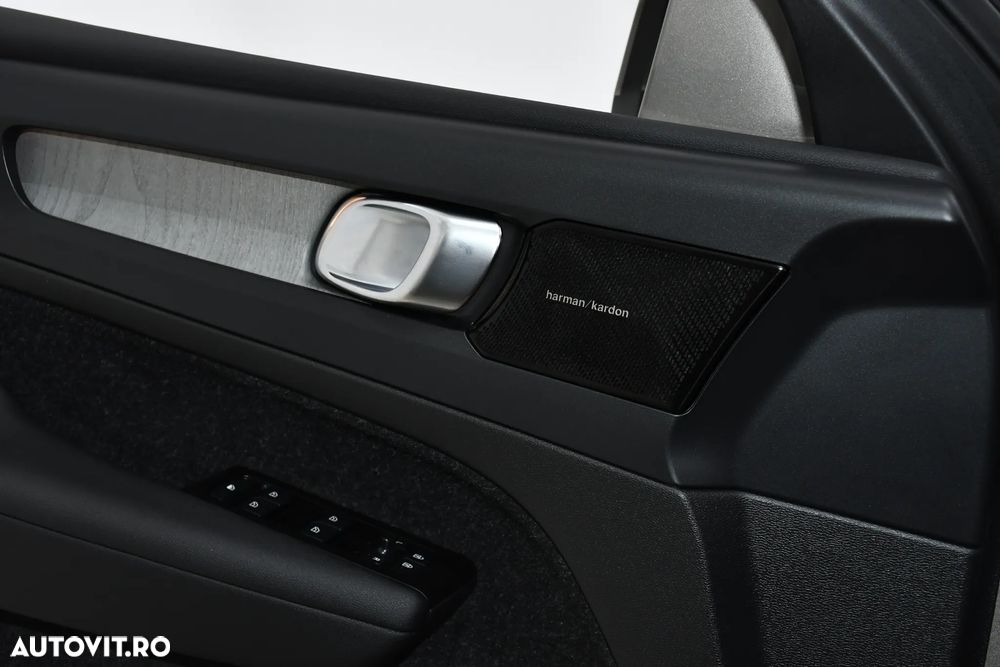 Volvo XC 40 T4 Recharge DKG Inscription - 28