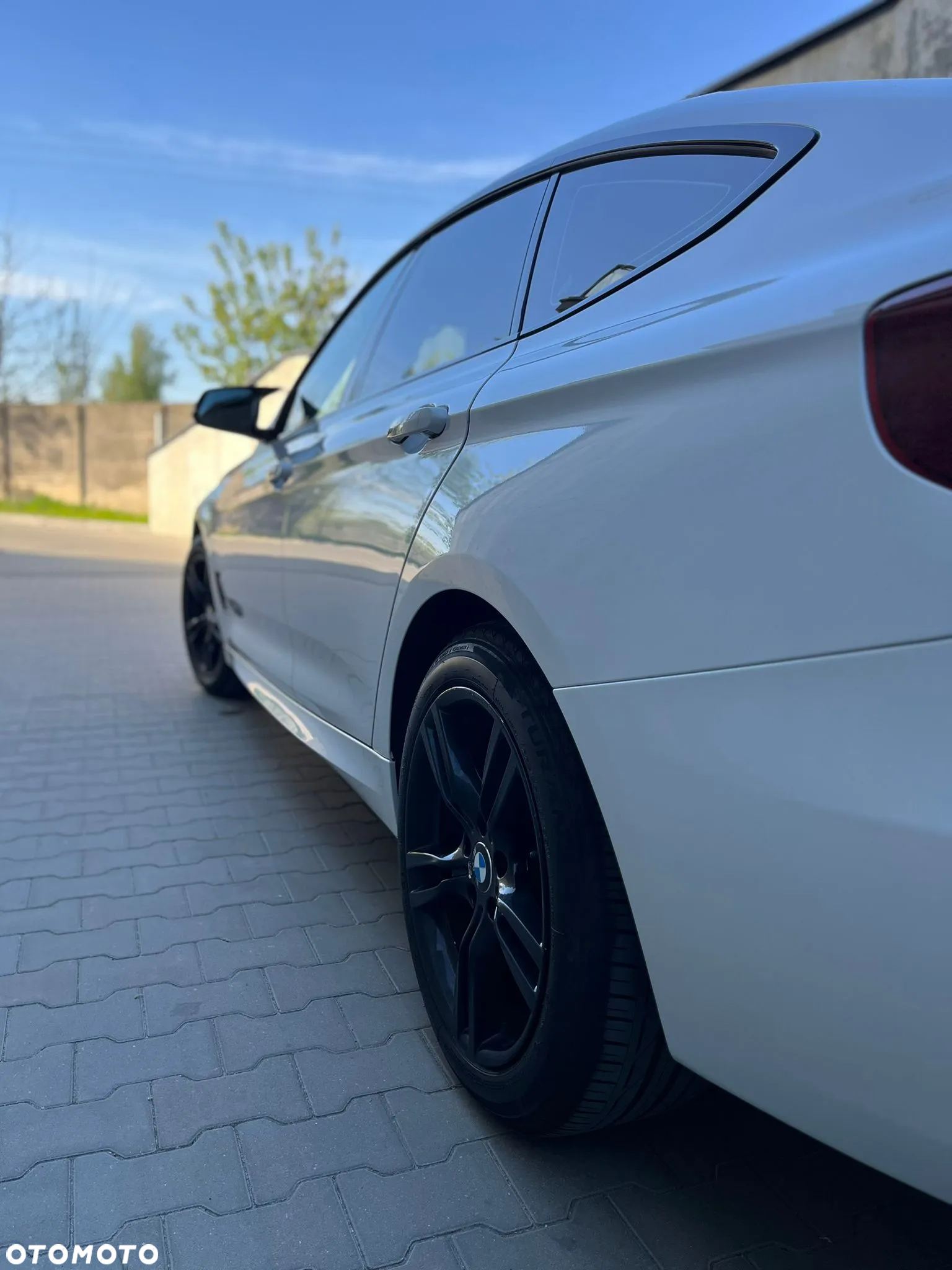 BMW 3GT 330d M Sport - 9