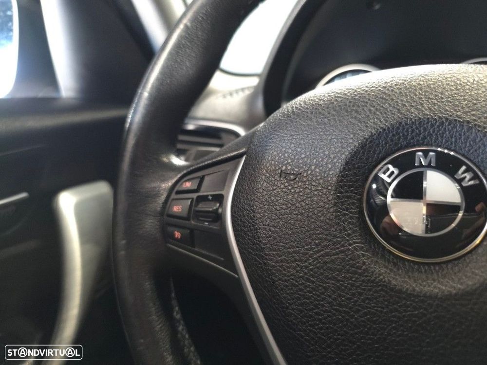 BMW 116 d Line Sport Shadow - 27