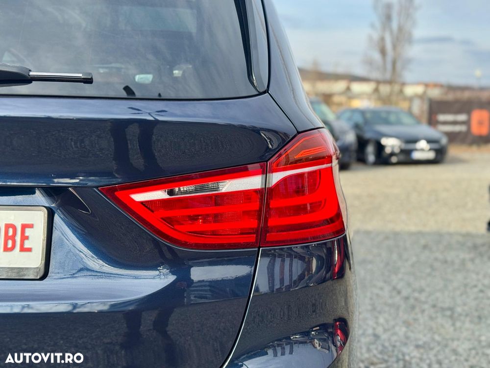 BMW Seria 2 220d Aut. Luxury Line - 11