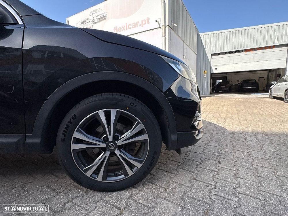 Nissan Qashqai 1.5 dCi N-Connecta 18 - 10