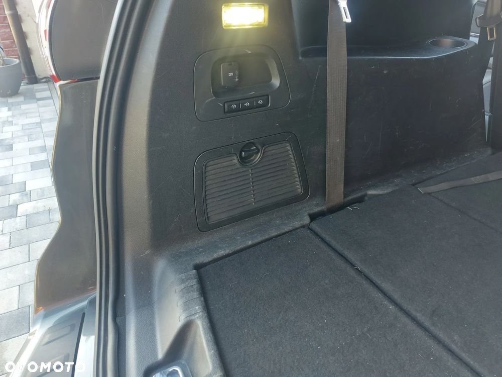 Ford S-Max - 22