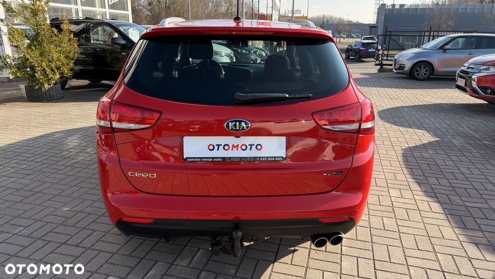 Kia Ceed 1.6 CRDi 136 ISG GT Line - 10
