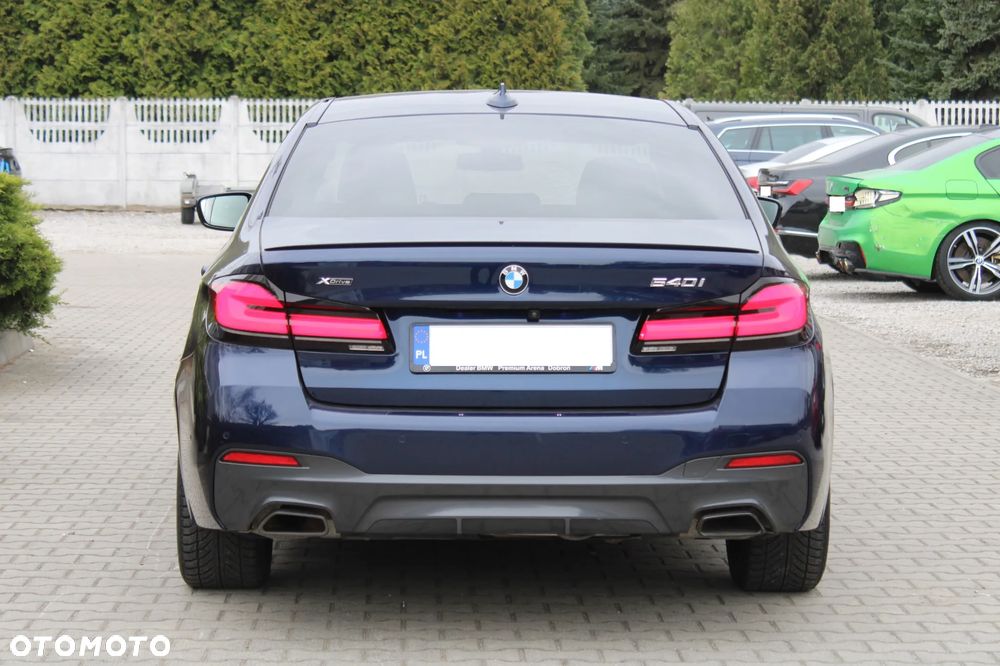 BMW Seria 5 540i xDrive mHEV M Sport sport - 9