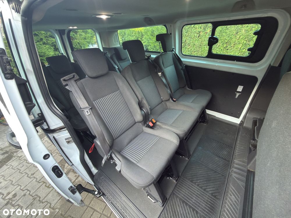 Ford Transit Custom - 11