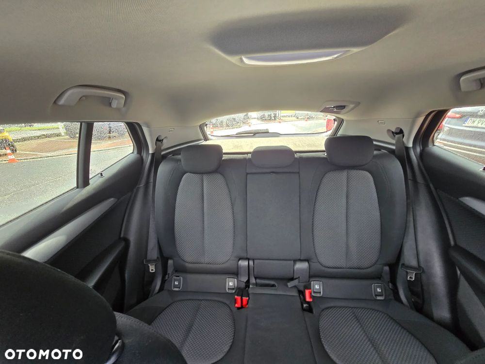 BMW X2 sDrive18i Advantage - 30