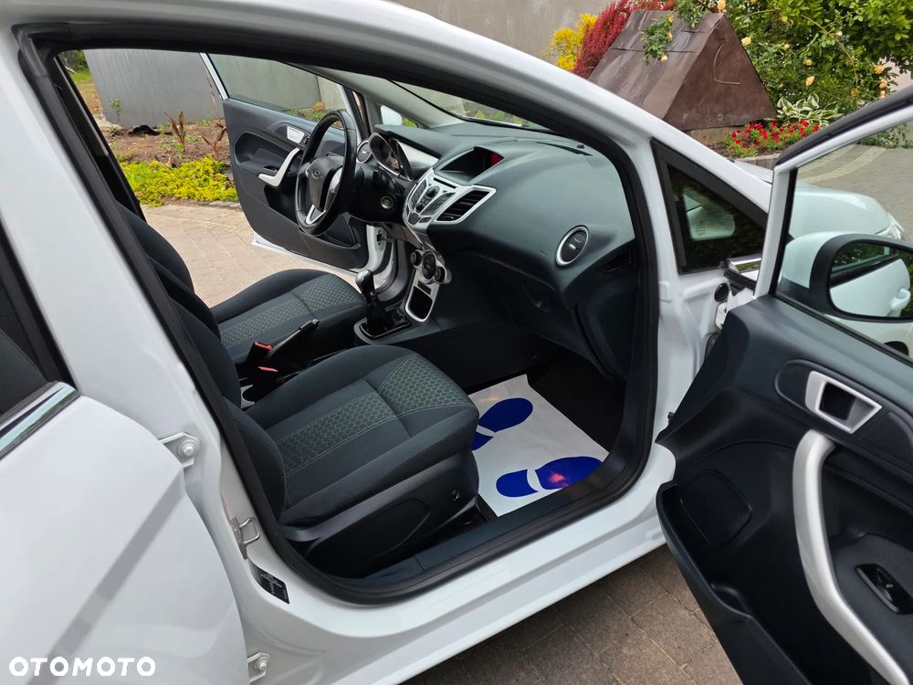 Ford Fiesta 1.4 Titanium - 27