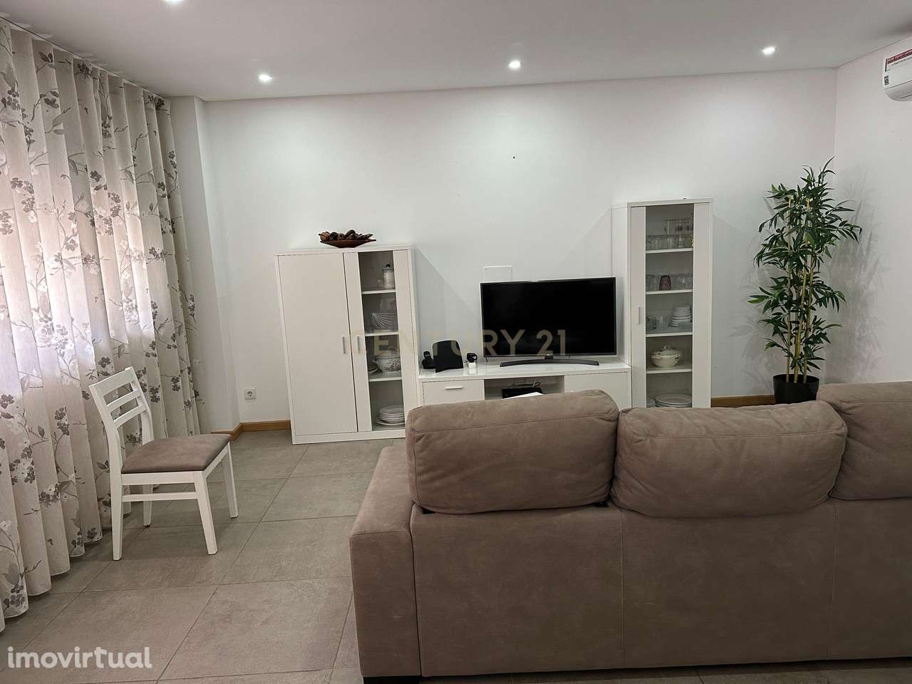 Apartamento T3 mobilado com 3 suites e estacionamento - Lavradio - Grande imagem: 4/39