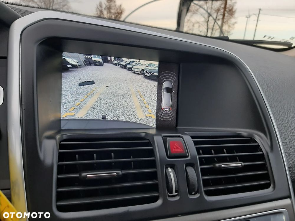 Volvo XC 60 D3 Geartronic Momentum - 13