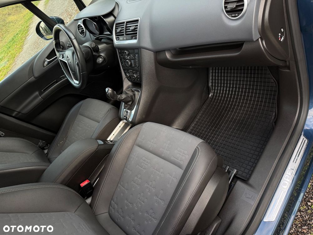 Opel Meriva 1.4 T Cosmo - 23