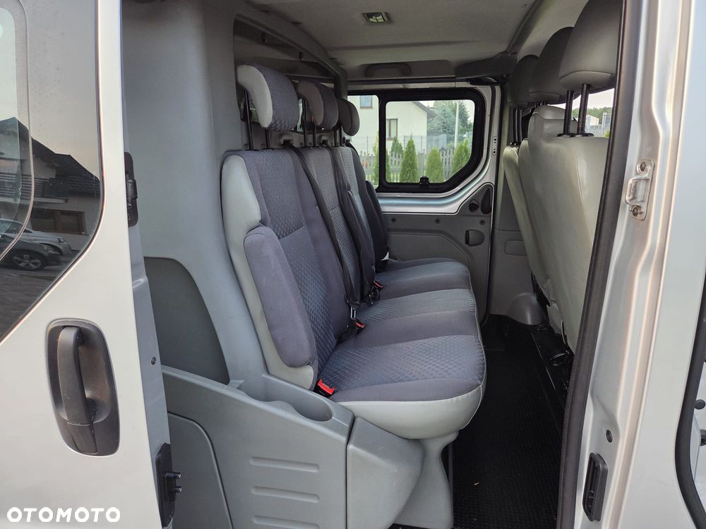 Renault TRAFIC LONG KLIMA TEMPOMAT ORYGINAŁ DUBEL KABINA FULL OPCJA DOPOSAŻONY - 8
