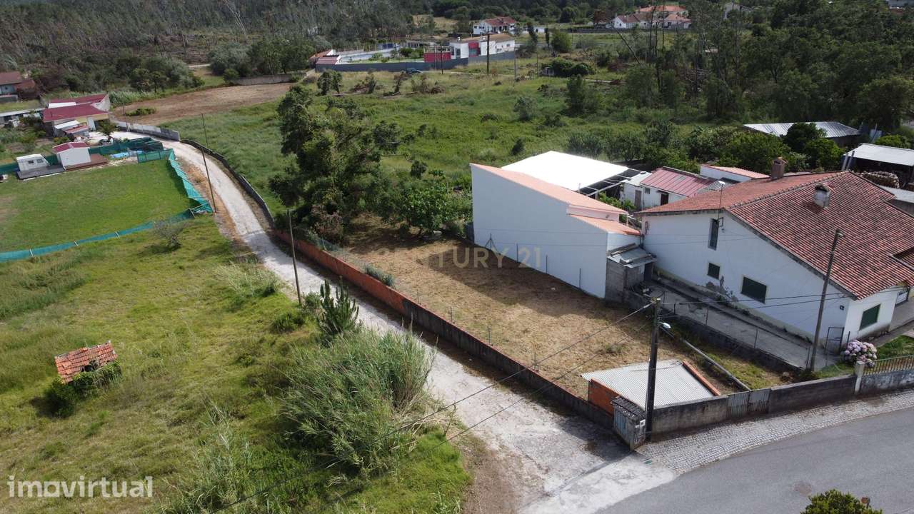 Terreno com potencial construtivo em zona tranquila de Pataias - Grande imagem: 3/7