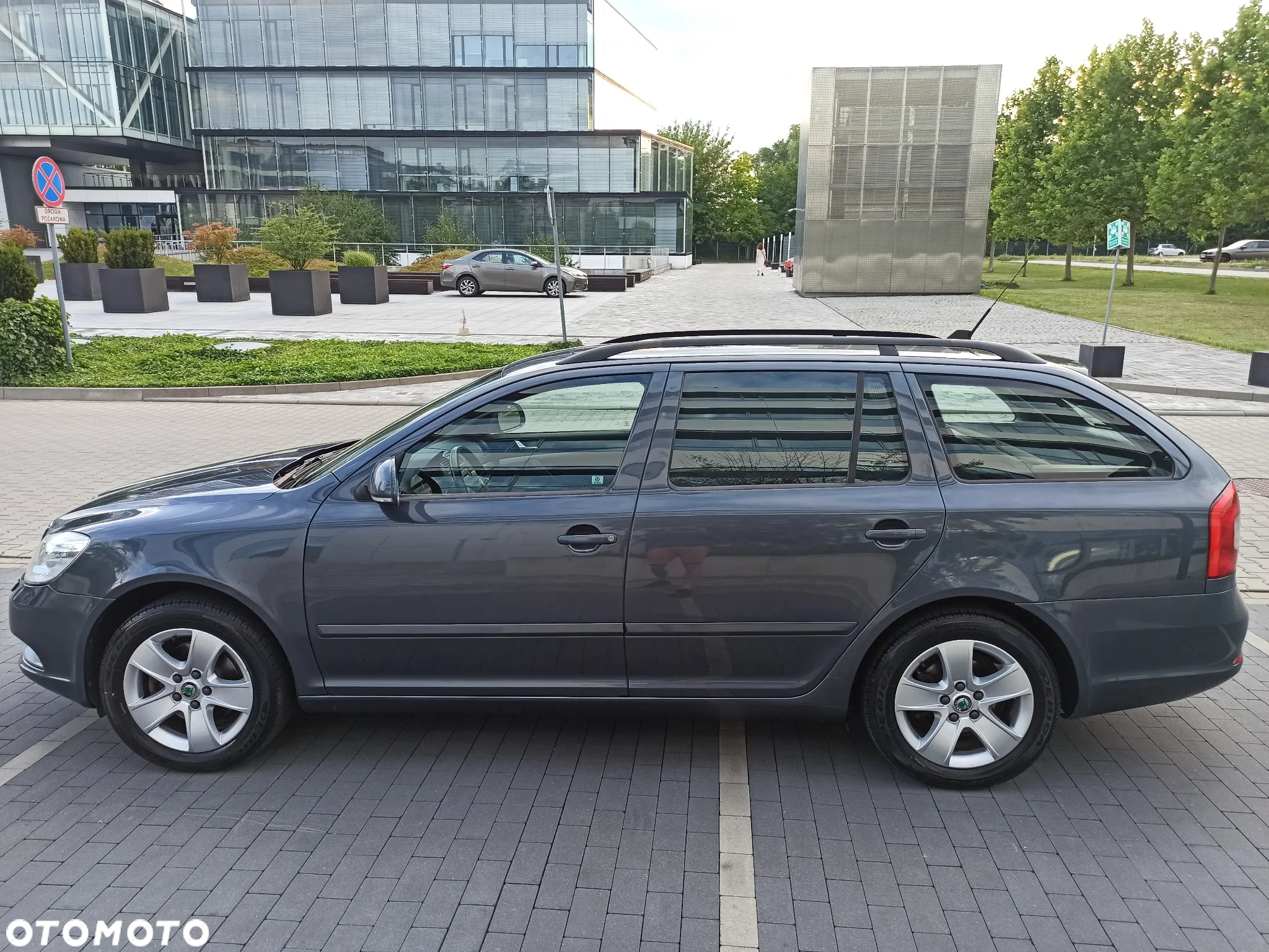 Skoda Octavia 2.0 TDI DPF Elegance - 17