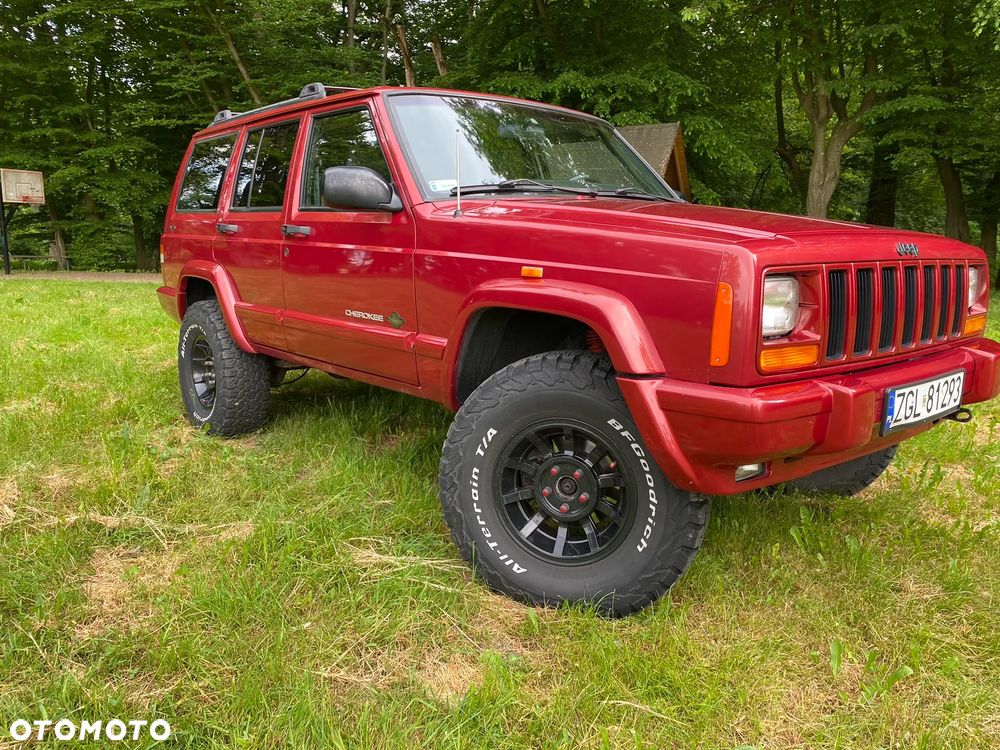 Jeep Cherokee 4.0 Limited - 1
