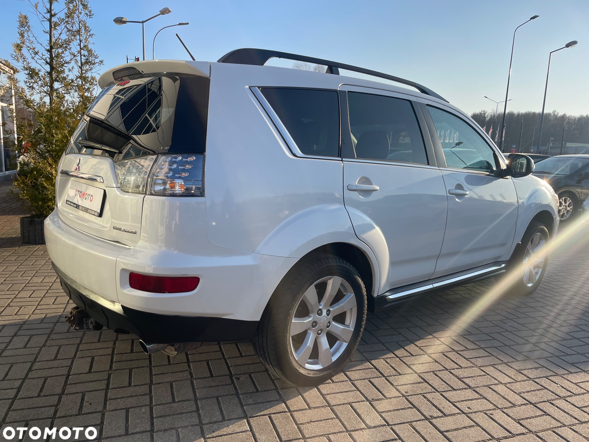 Mitsubishi Outlander 2.4 4WD Intense - 6