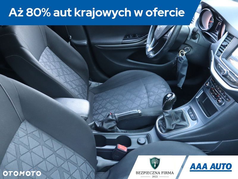 Opel Astra - 11
