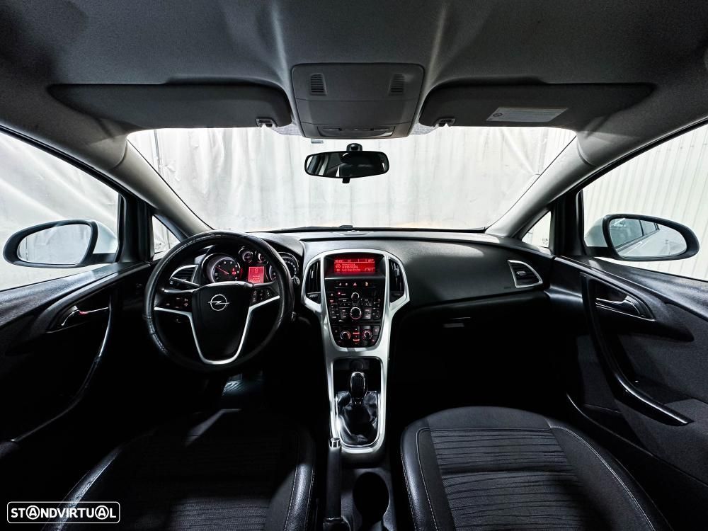 Opel Astra 1.6 CDTI Cosmo S/S J18 - 11