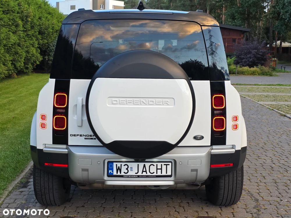 Land Rover Defender - 8