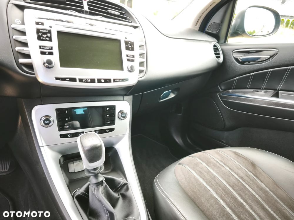Lancia Delta 1.4 MultiAir16v Oro - 10