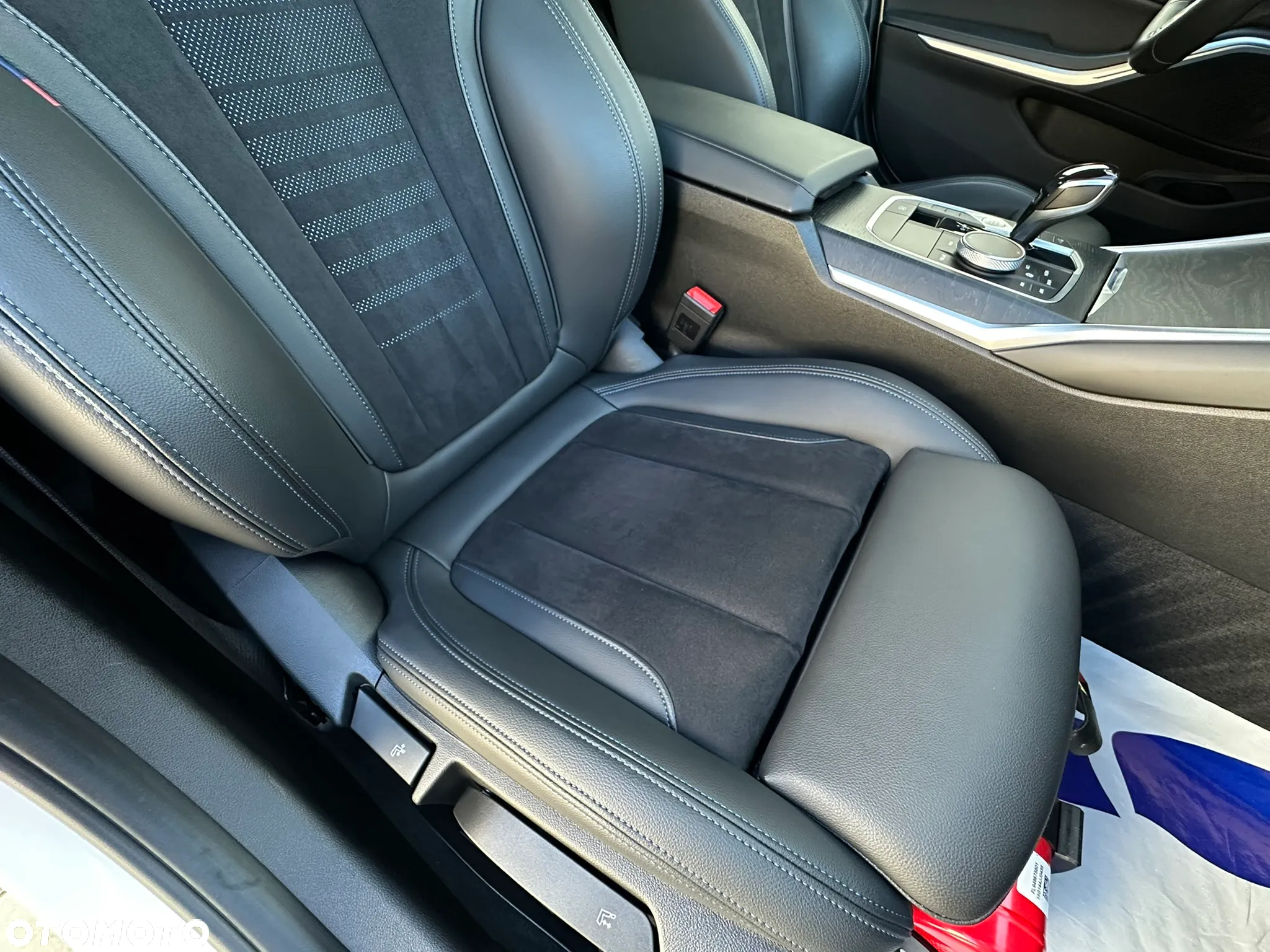 BMW Seria 3 320i M Sport Shadow - 26