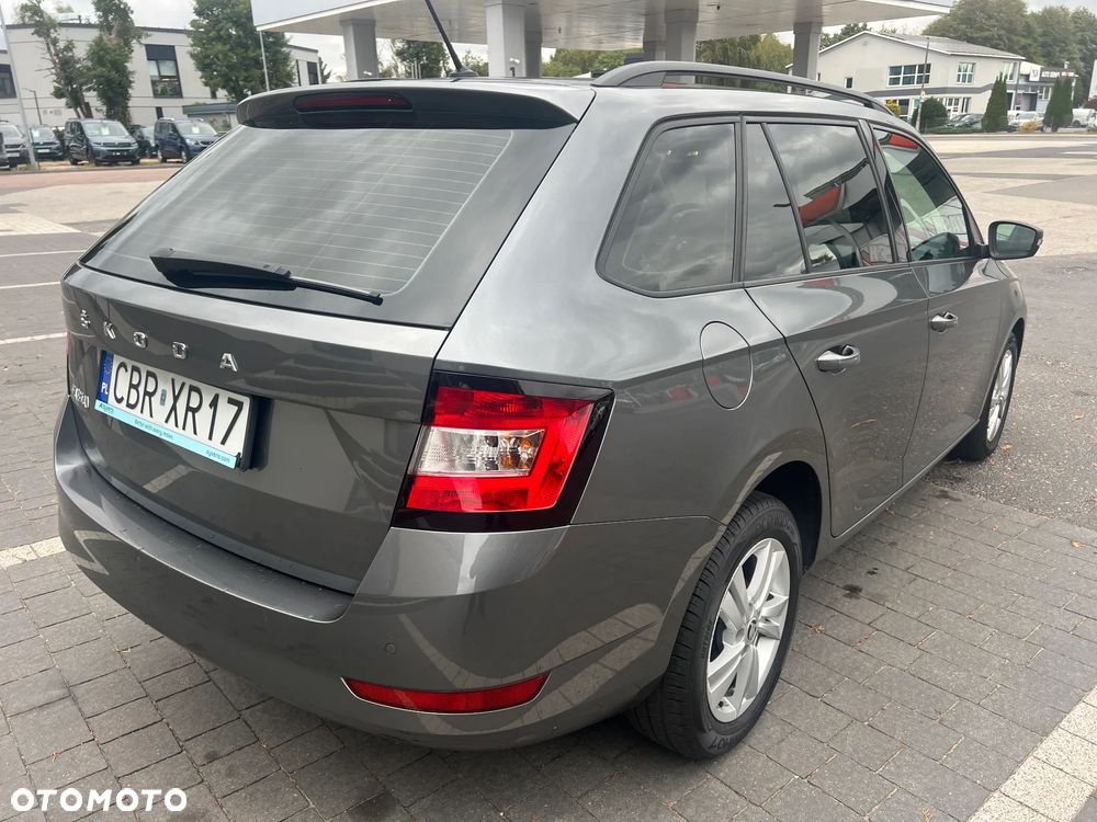 Skoda Fabia 1.0 TSI Ambition - 4