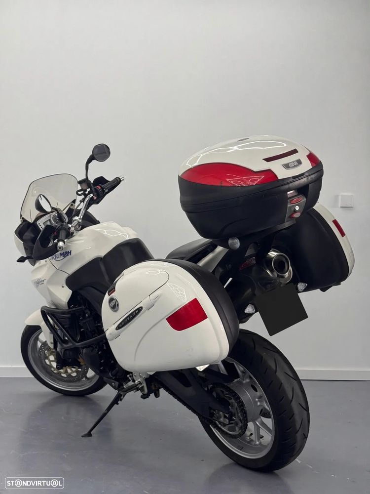 Triumph Tiger 1050 - 9